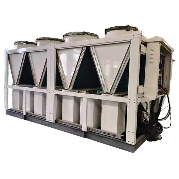 Chiller with Free Cooling Function